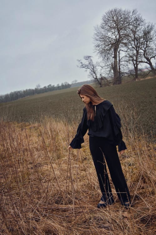 Vikella sort topp - MioTrend